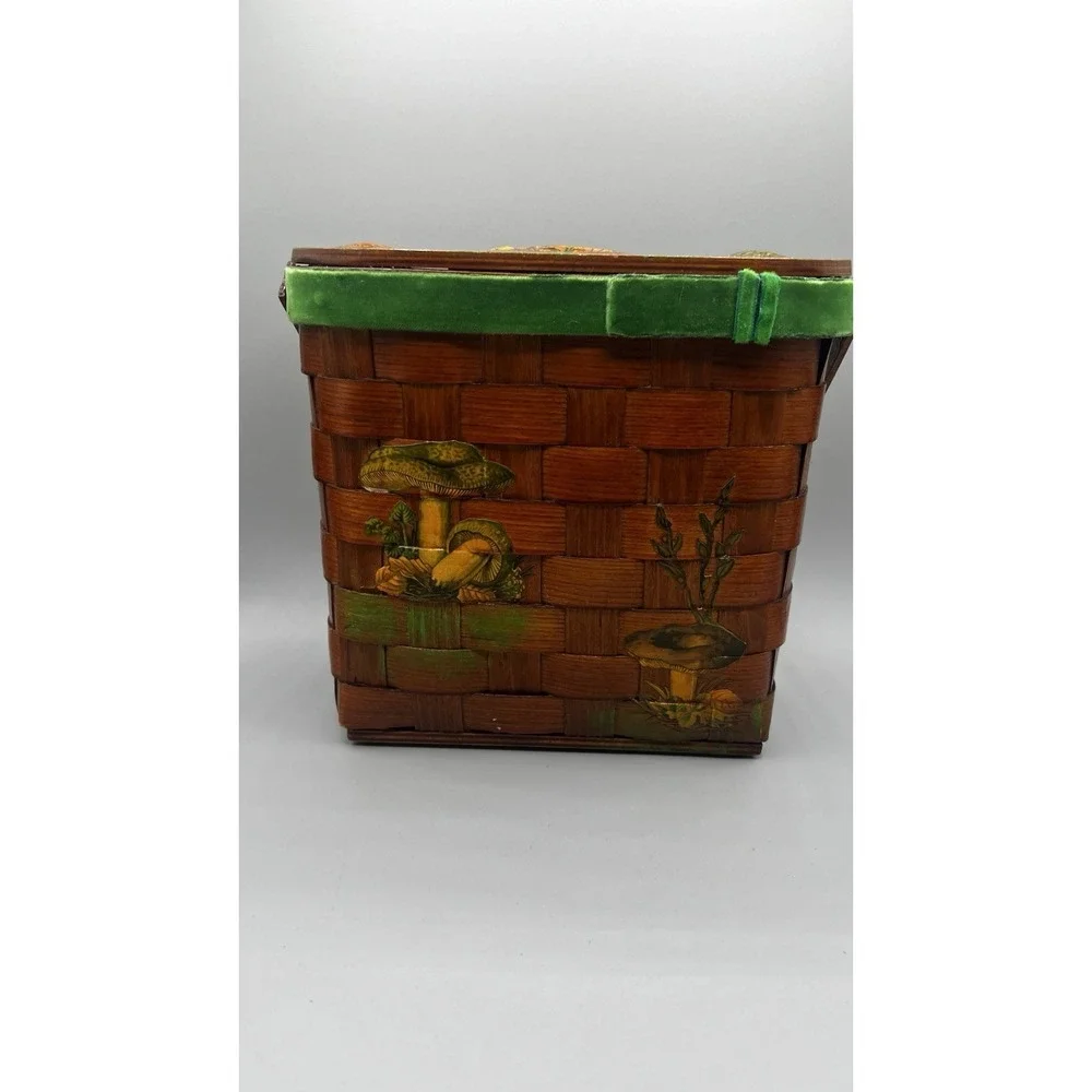 Vtg 1970's Annie Laurie Signed Hand Painted Woven Basket Purse Woodland Velvet‎